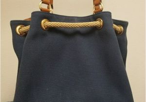 Lululemon Go Lightly Shoulder Bag Review 17 Best My Posh Closet Images On Pinterest