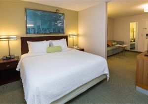 Mattress Sale Des Moines Ia Springhill Suites Des Moines West Hotel Room Amenities and