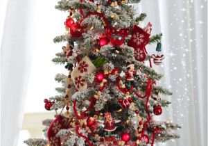 Mickey Mouse Christmas Tree Kit Learn How to Design A Story themed Tree with Disney Floral