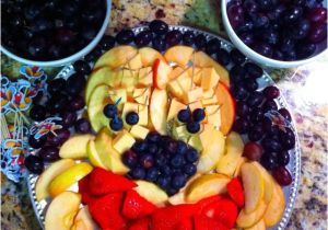 Mickey Mouse Fruit Tray Mickey Mouse Fruit Tray Could Do This with Veggies