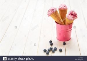 Mini Melts Ice Cream Vending Machine Near Me Mini Ice Cream Stock Photos Mini Ice Cream Stock Images Alamy