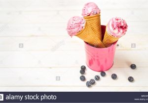 Mini Melts Ice Cream Vending Machine Near Me Mini Ice Cream Stock Photos Mini Ice Cream Stock Images Alamy