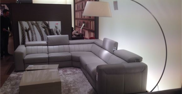 Natuzzi Editions Vs Natuzzi Natuzzi Editions Umberto B790 with Great Urban Styling