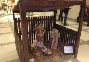 Outdoor Nativity Sets Hobby Lobby Hobby Lobby Helped Sponsor Nativity Scene In Fla Capitol
