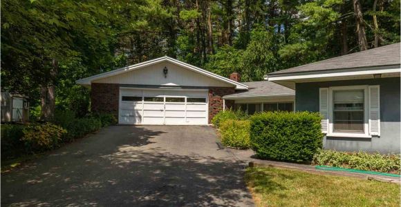 Overhead Door Portsmouth Nh 201 Kearsarge Way Portsmouth Nh Mls 4707091