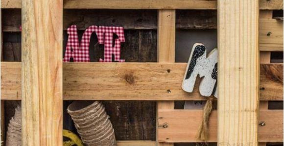 Pallet Wood Picture Frame Ideas Diy Wooden Pallet Picture Frame 101 Pallets