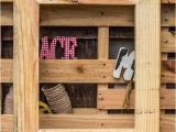 Picture Frame Ideas with Pallets Diy Wooden Pallet Picture Frame 101 Pallets