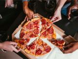 Pizza Places In Jacksonville Nc that Deliver How Much to Tip Pizza Delivery Drivers