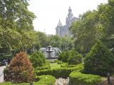 Public Park In Manhattan On An Old Railway A Guide to Manhattan Parks City Hall Park