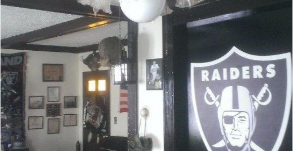 Raider Man Cave Ideas 424 Best Images About Big P 39 S Man Cave On Pinterest