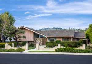 Residential Architects Los Angeles Ca the Brady Bunch House Brings On Nostalgia as It Hits the Studio City