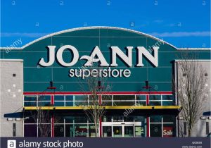 Superstore Country Hills Click and Collect Jo Ann Stockfotos Jo Ann Bilder Alamy