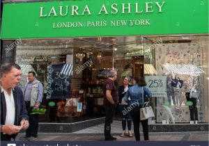 Superstore Leamington Click and Collect Laura ashley Store Stockfotos Laura ashley Store Bilder Alamy