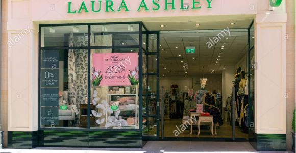 Superstore Leamington Click and Collect Laura ashley Store Stockfotos Laura ashley Store Bilder Alamy