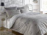 What is the Difference Between Bedspreads and Quilts Script Beige French Text Print Super King Duvet Quilt Cover Bedding